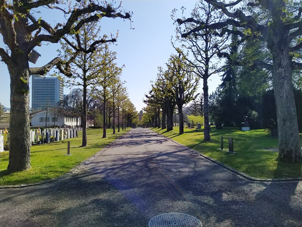 SchosshaldenFriedhof MartinLeuenberger web IMG 20210424 101507